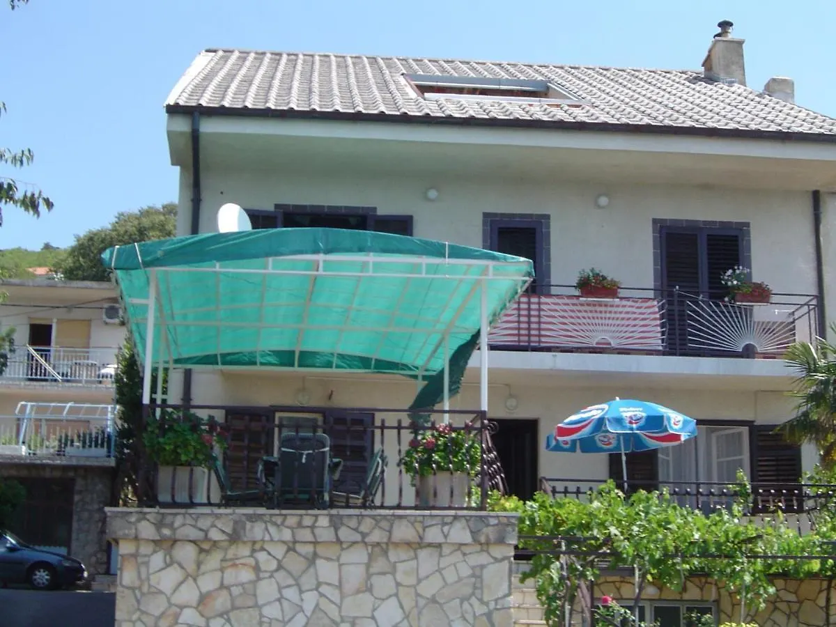 Apartment In Dramalj 41604